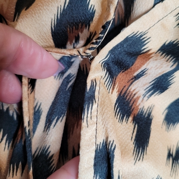 Leopard Stitchfix Bodysuit - Picture 10 of 15